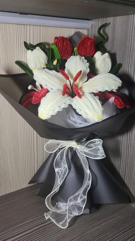 Crimson Ivory Bouquet